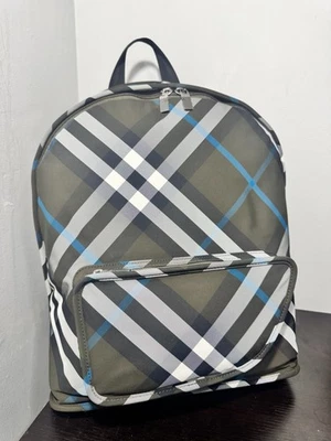 Mochila Burberry Small Shield color cómoda Foto 1 de 4