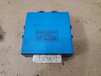 Módulo de control de puerta Toyota Celica 1990-1993 usado OEM Foto 1 de 2