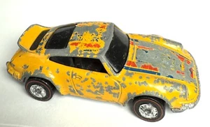Hot Wheels Redline 1975 P-911 Yellow Enamel Porsche P 911 Flying Colors Car - Picture 1 of 5