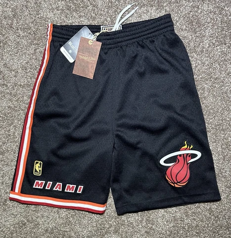 Mitchell & Ness Kids Shorts Hardwood Classics NBA Miami Heat Size (L) 14/16 NWT Cover