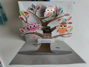 TREASURES - 2 CARTOLINE BIGLIETTI D'AUGURI POP UP  cm 13 X 13 - Picture 1 of 6
