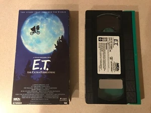 E.T. The Extra-Terrestrial (VHS, 1988) Dee Wallace, Drew Barrymore - Picture 1 of 3