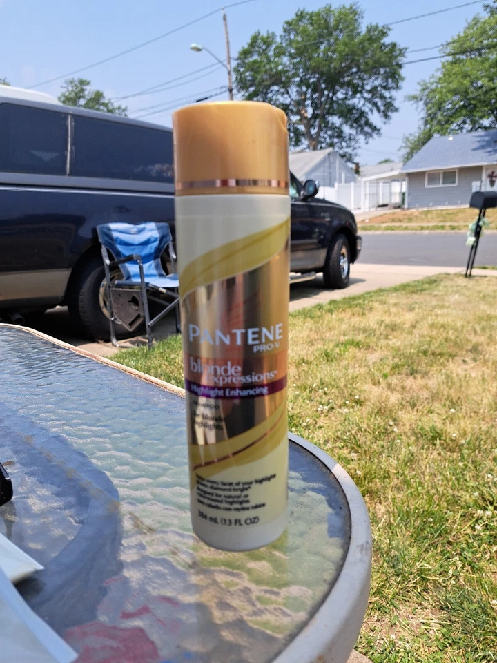 Pantene Pro-v Blonde Highlighting Expressions Shampoo  Discontinued 13 oz New - Image 1 of 1