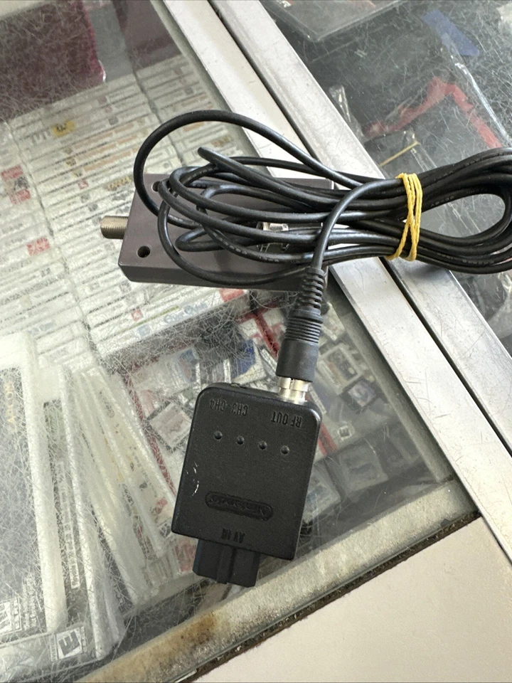 Genuine OEM Nintendo RF Switch NES-003 + RF Modulator NUS-003 N64 SNES Gamecube - Image 1 of 1