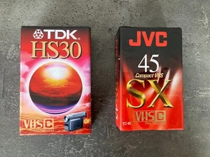 2 CASSETTES VHSC TDK 30 et JVC 45 neuf sous blister F35 - Photo 1 sur 2