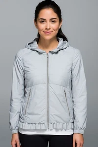 Lululemon Spring Fling Puffy Windbreaker Silver Spoon Gray Hoodie Jacket Sz 4 - Picture 1 of 18