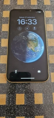 Apple iPhone 11 - 128GB - Giallo Completo Di Cavo - Immagine 1 di 4