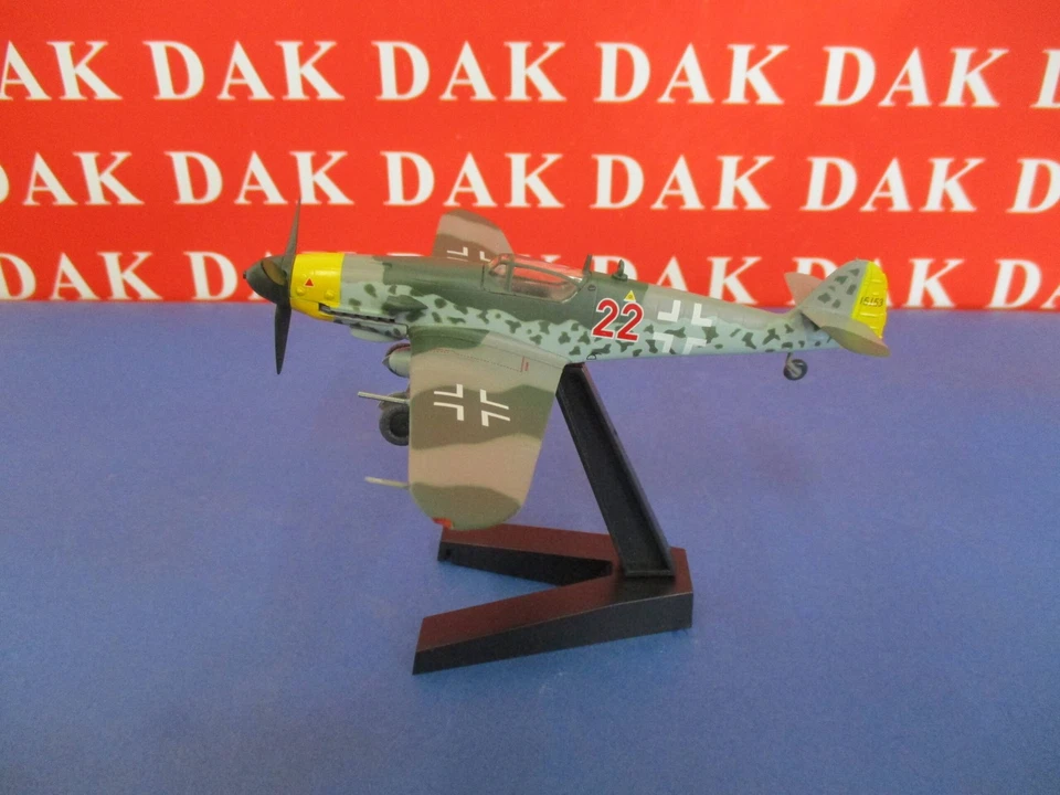 1/72 Modellino Aereo Aircraft Messerschmitt Bf 109 G10 Red 22 1945 by Easy Model - Immagine 1 di 4