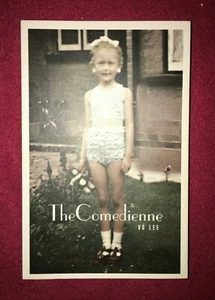 The Comedienne by Val G. Lee paperback book  - Imagen 1 de 8