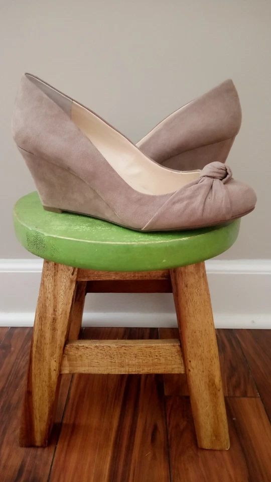 Zapatos de tacón Jessica Simpso 8 M Rhonda sin cordones de cuña tela beige Foto 1 de 4