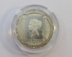 1990 Isola di Man Corona Argento Proof Penny Nero, Elisabetta II (510) - Foto 1 di 4