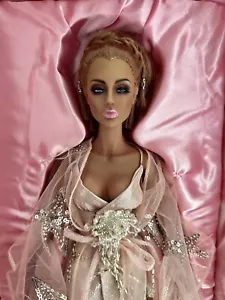 SUPERDOLL Sybarite REGALIA Resin Doll 2018 Voltaire MIB - Foto 1 di 5