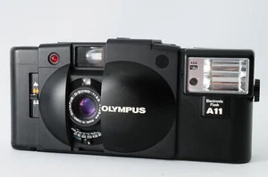 [MINT w/ Case] Olympus XA2 Point & Shoot 35mm Film Camera A11 Flash From JAPAN - Picture 1 of 14