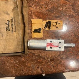 BOMBA HIDRÁULICA MODU-FLO TRABON HL-25M Nueva con juntas tóricas y herrajes ¡Envío gratuito! - Imagen 1 de 9