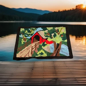 Haken Teppich Überdachte Brücke Handarbeit Vintage Country 21x35 MCM Retro "Tante Lydia" - Bild 1 von 5