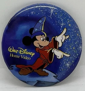 Walt Disney Home Video 3" Mickey Mouse Hechicero Botón Prendedor Coleccionable Magia - Imagen 1 de 2