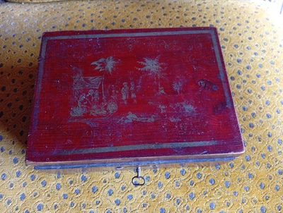 Ancien Coffret, Ancienne Boite Laquée Chinoise fin XIX°s Décorée:  Scène de Cour - Photo 1/4