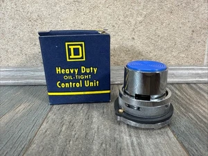 Quadrato D Serie A Pulsante 1 Operatore 9001 TR34 Blu Tipo TR Nuovo - Foto 1 di 17