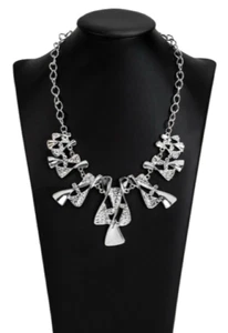 Collar Paparazzi Blockbuster - Las arenas del tiempo - Plata - Imagen 1 de 11