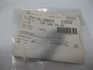 Genuine Mercedes-Benz Wire Clip 126-689-00-34 OEM - Picture 1 of 2