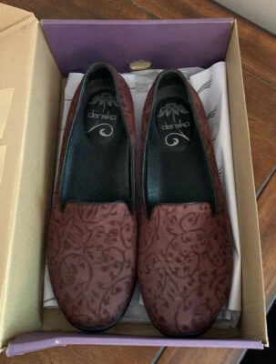 Mocasines planos cómodos Dansko Olivia rojo borgoña floral gamuza sin cordones talla 9 Foto 1 de 4