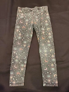 Pre-Owned Wonder Nation Girls Leggings With Stars And Moons Size S 6-6X - Picture 1 of 2