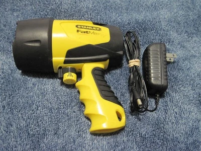 STANLEY FATMAX FL5W10 Waterproof LED Rechargeable Spotlight W/Charger - Image 1 of 4