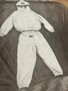 Essentials Boys Beige Fashion Jogging Suit Size 6/7 (slight Stain On Pants) - Picture 1 of 10
