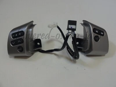 Conjunto de interruptor de mando original Toyota FJ CRUISER almohadilla de dirección radio control 84250-35070 JDM Foto 1 de 4