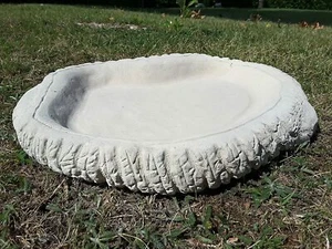 Stone Bird Bath Bowl Top Only Log Garden Ornament - Picture 1 of 4