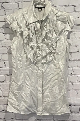 Blusa para mujer YANSI FUGEL plateada 100 % seda sin mangas con volantes en el pecho abotonada M Foto 1 de 4