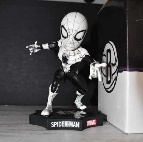 NBA Brooklyn Nets Marvel Super Hero Night Spider-Man Bobblehead Action Figure Cover