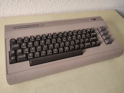 Top: Commodore C64 Original Brotkasten von 1984, toller Zustand - siehe Bilder! - Bild 1 von 4