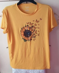 Shein Ladies Tshirt Yellow Sunflower Butterfly Print. - Picture 1 of 2