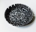 Cendrier vintage en plastique marbré confettis noir blanc profond 7 1/2" États-Unis