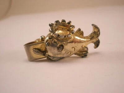 Royal Crown Pez Publicidad De Colección PEQUEÑA Barra de Corbata Clip Atún ballena Foto 1 de 4