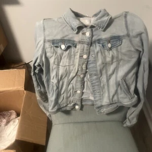 Girls' Long Sleeve Jean Jacket - Cat & Jack Light Wash XL Fading - Picture 1 of 5