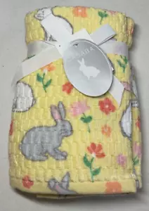 CASABA HOME HAND TOWELS (2) YELLOW BUNNY RABBIT 18 X 28 LYOCELL Cotton NWT - Picture 1 of 2