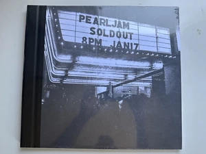 PEARL JAM - MOORE THEATER 1/17/92 (VAULT #1 VINYL LP RECORD) - NEW/SEALED!!! - Picture 1 of 2