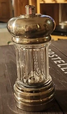 Винтажная хромированная и прозрачная акриловая мельница для перца Olde Thompson 5-3/4 дюйма высота углерод K - Изображение 1 из 4