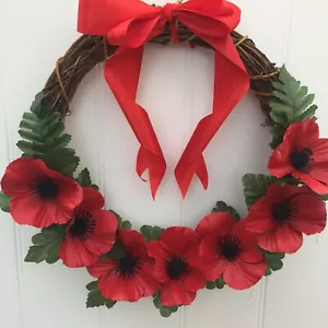 Artificial Red Poppy Door Wreath Remembrance Sunday Memorial With Card 34 x 30cm - Picture 1 of 4
