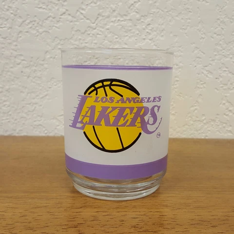 Vintage Mobil Gas Los Angeles LA Lakers NBA Glass Tumbler - 4" Cover