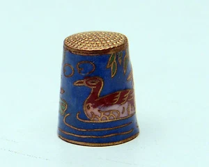 Vintage Cloisonne Thimble Beautiful Excellent Condition Duck Wildlife scene - Picture 1 of 6
