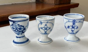 Three Egg Cups Royal Tettau & Meissen Cobalt Blue Strawflower Perfect Condition - Picture 1 of 8