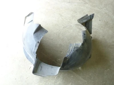 X5        2000 Inner Fender Liner 8150686 - Image 1 of 4