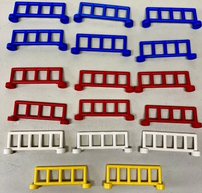 17 Lego DUPLO BLUE YELLOW RED FENCE SET Barn Farm Zoo Construction House Lot - Image 1 of 3