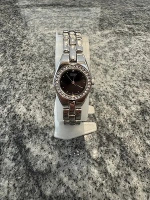 Reloj Citizen Mujer Cuarzo 5930-S038588 Correa Acero Inoxidable Esfera Negra Foto 1 de 3