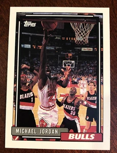 1992-93 Topps NBA Basketball #141 Michael Jordan Card - Picture 1 of 10