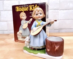 Vintage Biskuit Kinder | Mandoline Mädchen | Neu im Karton! Ganzjahresfigur 5,5 Zoll - Bild 1 von 9
