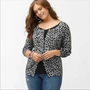 Lane Bryant Cardigan Sweater Womens 3X 22W 24W Leopard Gray Black Animal Print - Picture 1 of 10